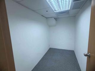 Wan Chai - Yue Xiu Building 07