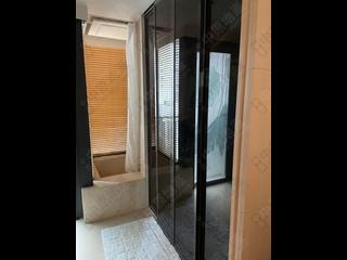 Mid Levels Central - Gramercy 02
