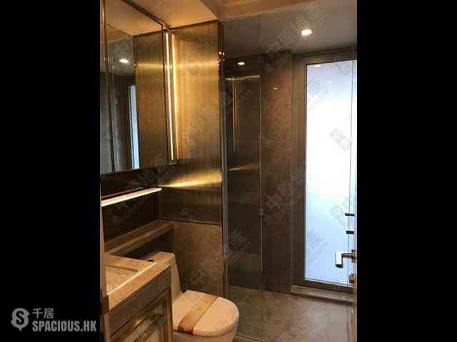Sai Ying Pun - King's Hill 03