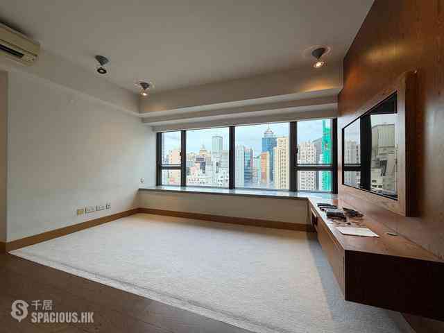 Soho - Centrepoint 01