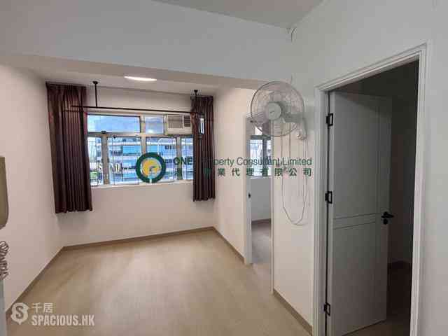 Sai Ying Pun - 224-226, Des Voeux Road West 01