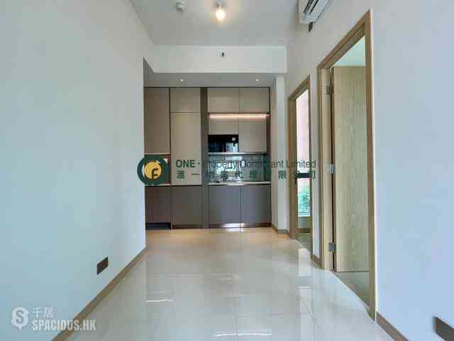 Sai Ying Pun - Upper Manor 04