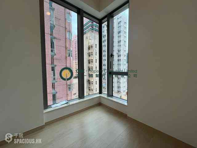 Sai Ying Pun - Upper Manor 07