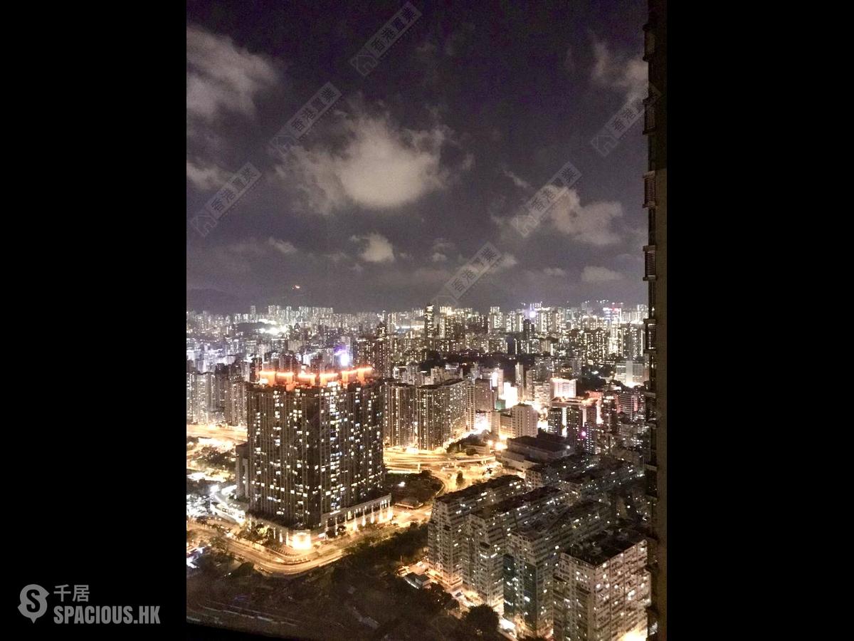 西九龍 - 擎天半島1期3座 01