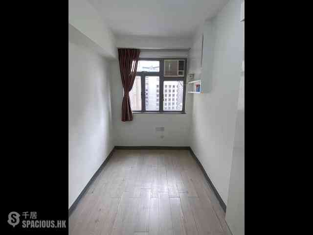 Wan Chai - Rialto Building 07