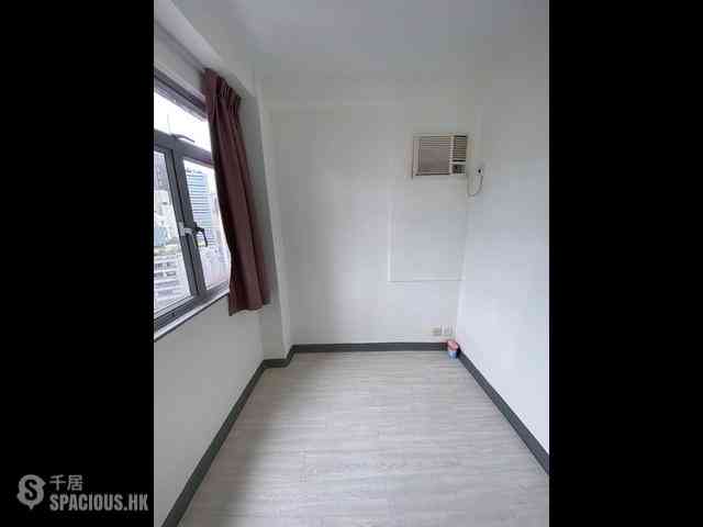 Wan Chai - Rialto Building 08