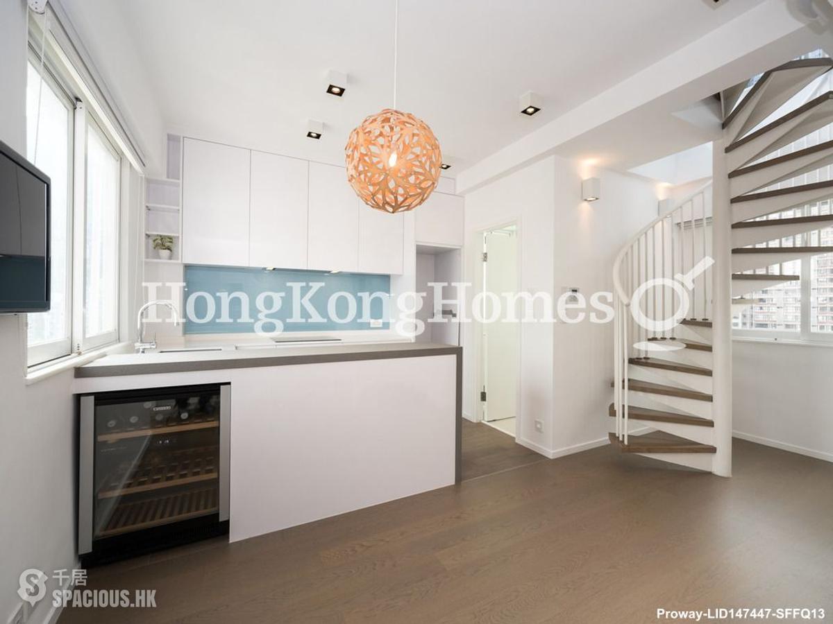 Soho - Sunrise House 01