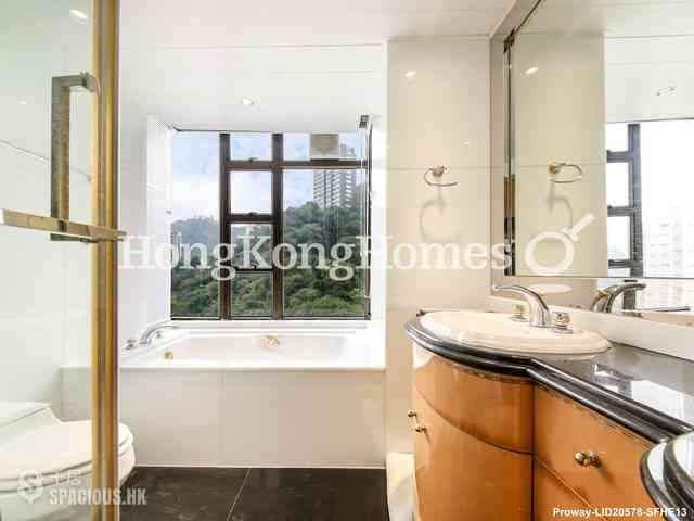 Mid Levels Central - Fairlane Tower 06