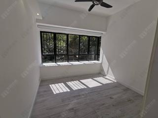 Mid Levels East - Bowen Place 05
