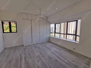 Mid Levels East - Bowen Place 06