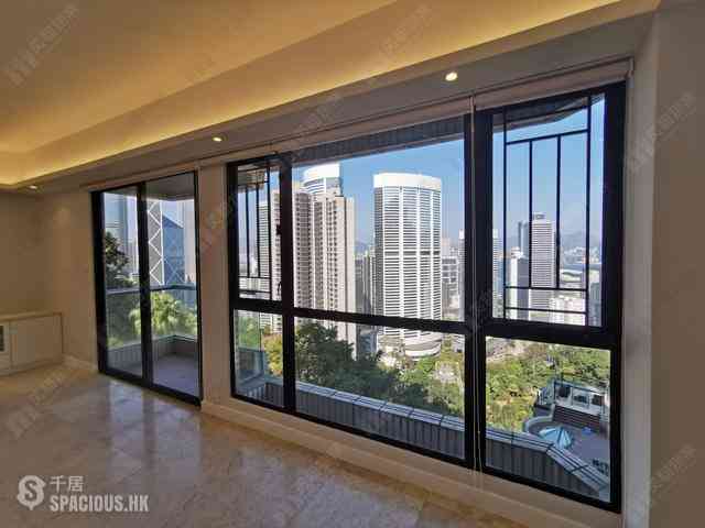 Mid Levels East - Bowen Place 12