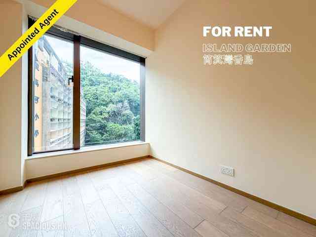 Shau Kei Wan - Island Garden Block 1 04
