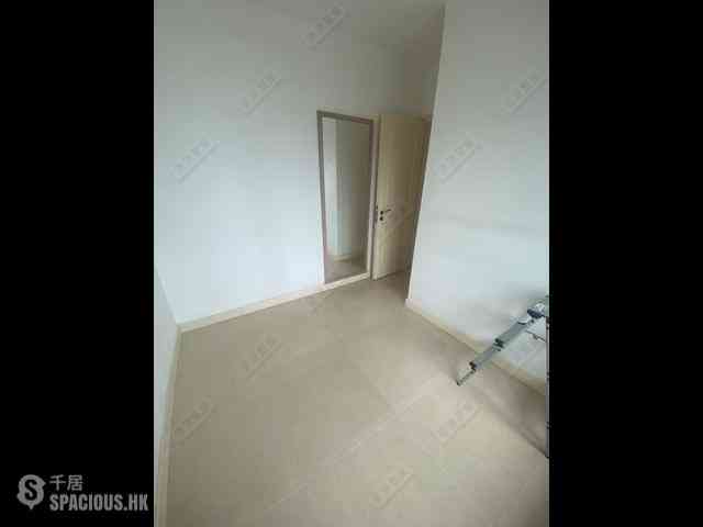 Tsim Sha Tsui - The Victoria Towers Tower 3 03