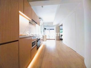 Central - 1-3, Shin Hing Street 05