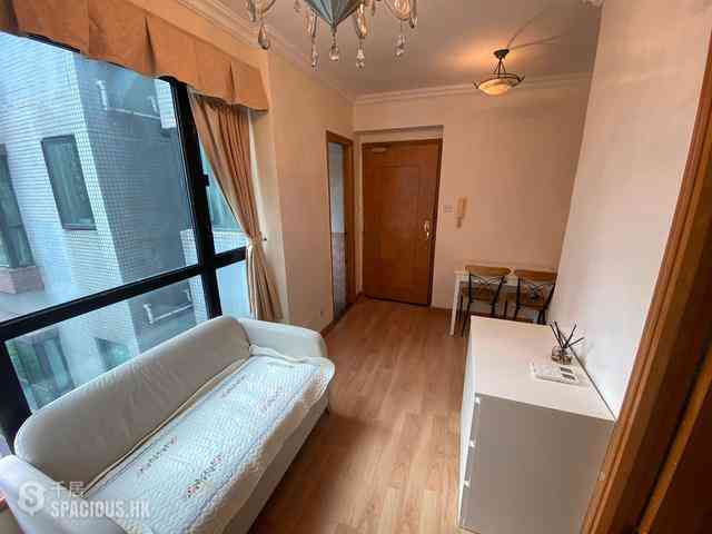 Mid Levels West - Wilton Place 10
