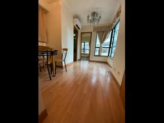 Mid Levels West - Wilton Place 13