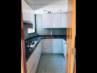 Kennedy Town - University Heights 06