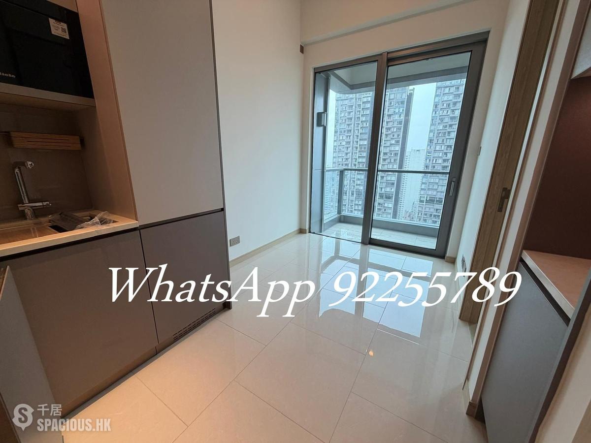 Sai Ying Pun - Upper Manor 01