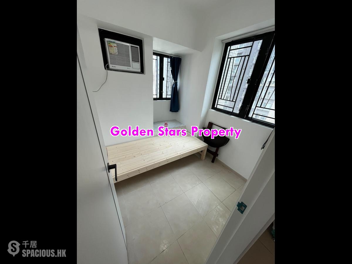 Sai Ying Pun - Fung King Court 01