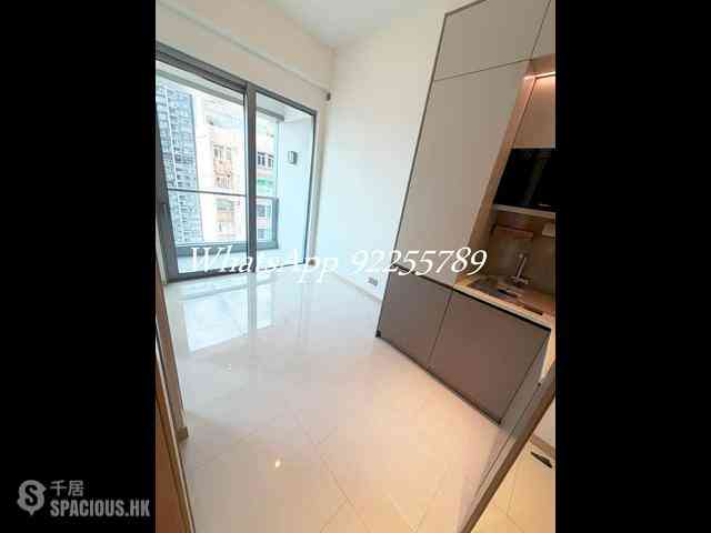 Sai Ying Pun - Upper Manor 01