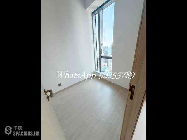 Sai Ying Pun - Upper Manor 04