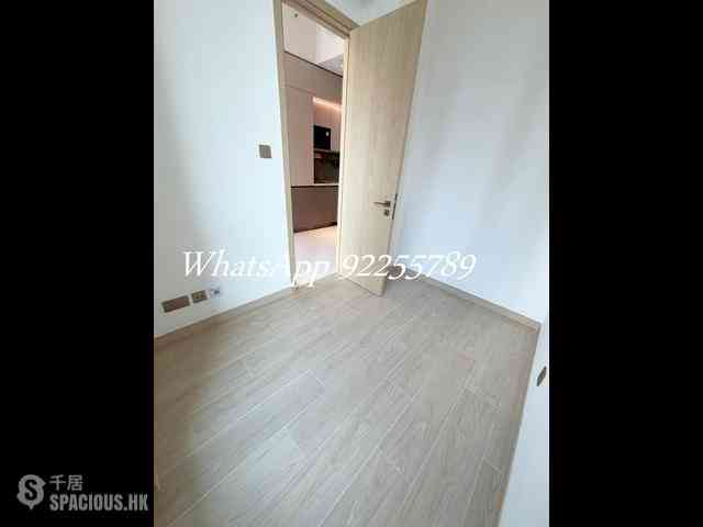 Sai Ying Pun - Upper Manor 05