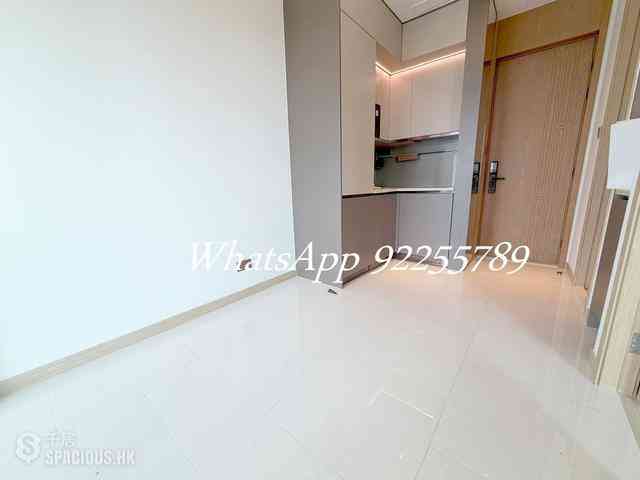 Sai Ying Pun - Upper Manor 02