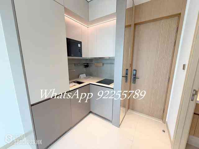 Sai Ying Pun - Upper Manor 06