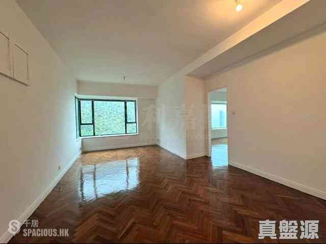 Mid Levels Central - Hillsborough Court 02