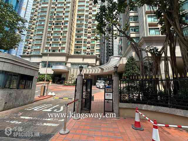 Mid Levels Central - Robinson Place 01