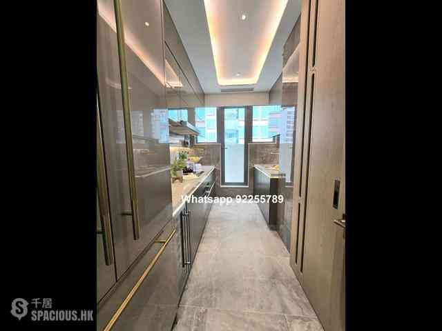 Sai Ying Pun - Upper Manor 07