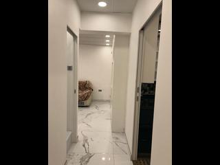 Mid Levels Central - Kam Fai Mansion 02