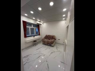 Mid Levels Central - Kam Fai Mansion 03