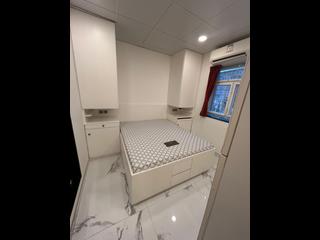 Mid Levels Central - Kam Fai Mansion 05