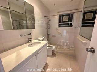 Chung Hom Kok - Beaulieu 06