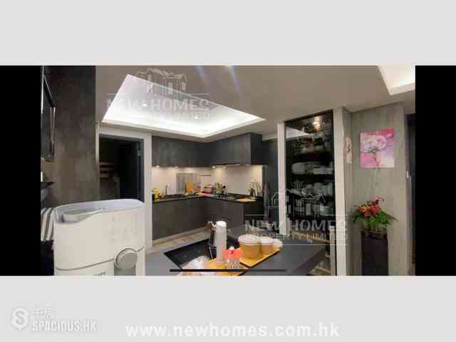 Happy Valley - Greenside Villa 03