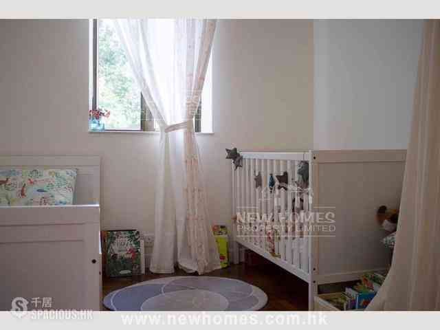 Tai Hang - 16-18, Tai Hang Road 01