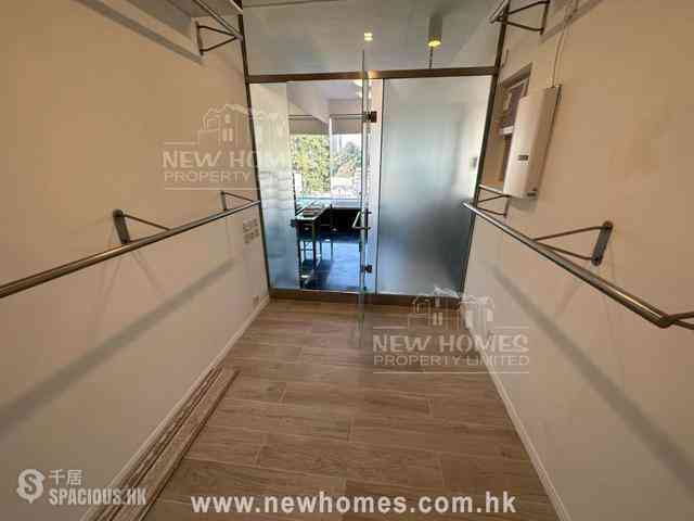 Happy Valley - 21-25, Green Lane 04