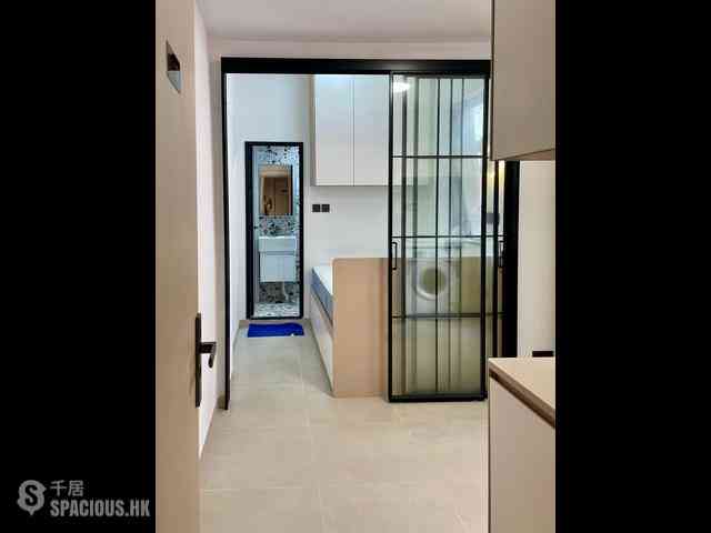 Sai Wan Ho - Kwong Nam Hing Mansion 01