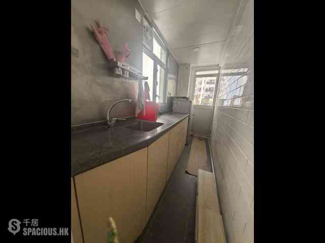 Sheung Wan - Shing Wan Building 04
