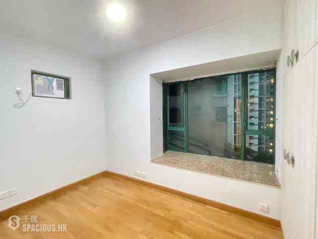 Mid Levels Central - Hillsborough Court 04