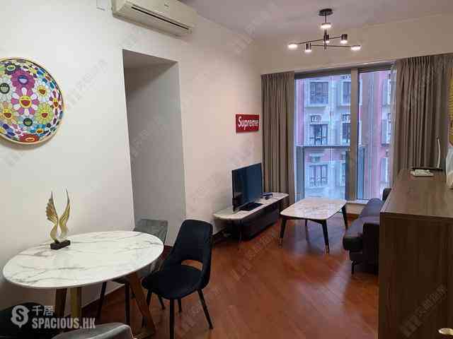 Wan Chai - The Avenue 03
