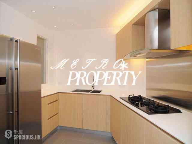 Chung Hom Kok - Pinewaver Villas 02