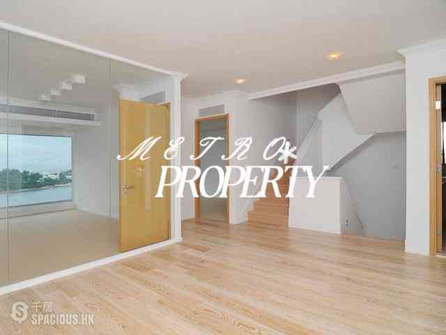 Chung Hom Kok - Pinewaver Villas 03
