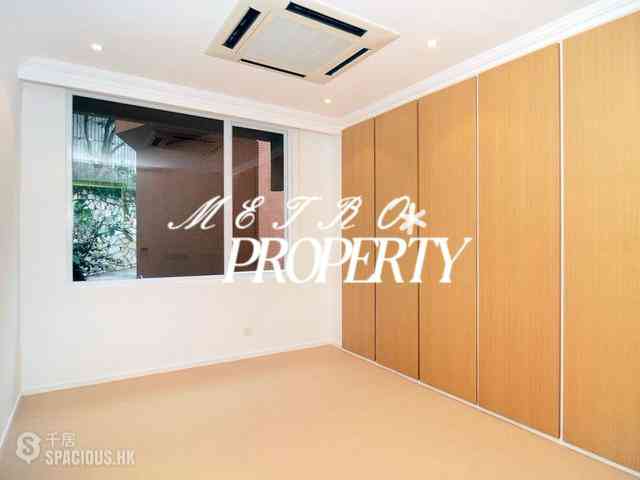 Chung Hom Kok - Pinewaver Villas 06