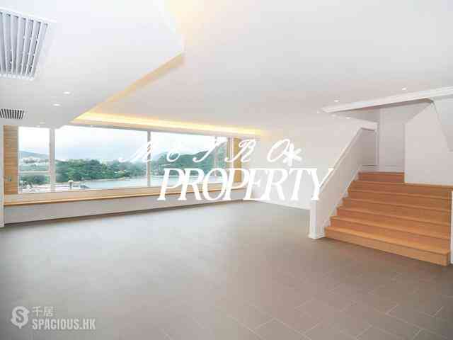 Chung Hom Kok - Pinewaver Villas 10