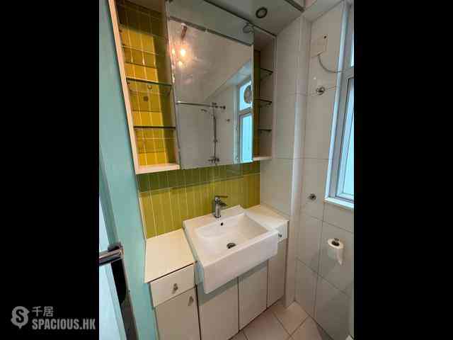 Soho - 21, Elgin Street 12