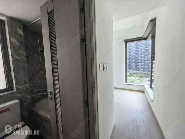 Wong Chuk Hang - The Southside Phase 3B Blue Coast 04