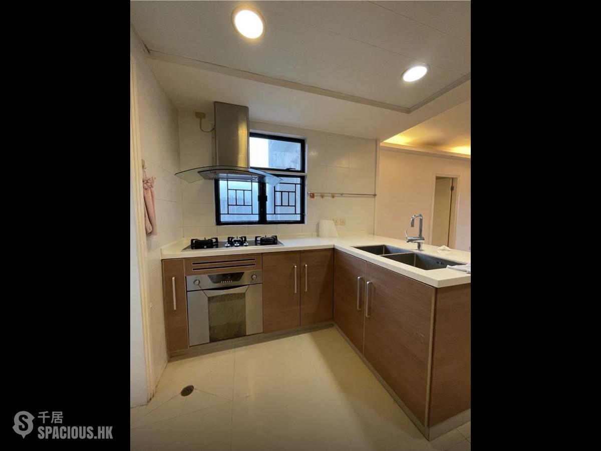 Mid Levels West - Lyttelton Garden Block 2 01
