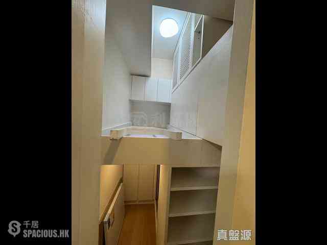 Tseung Kwan O - Savannah Block 1 06